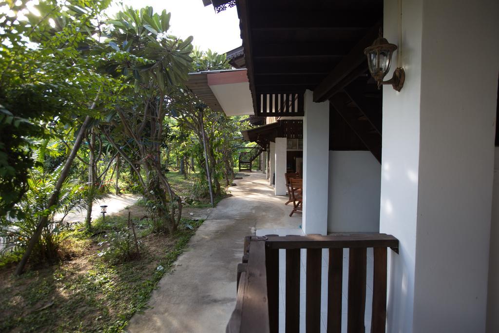 Hora Home Lampang Kültér fotó