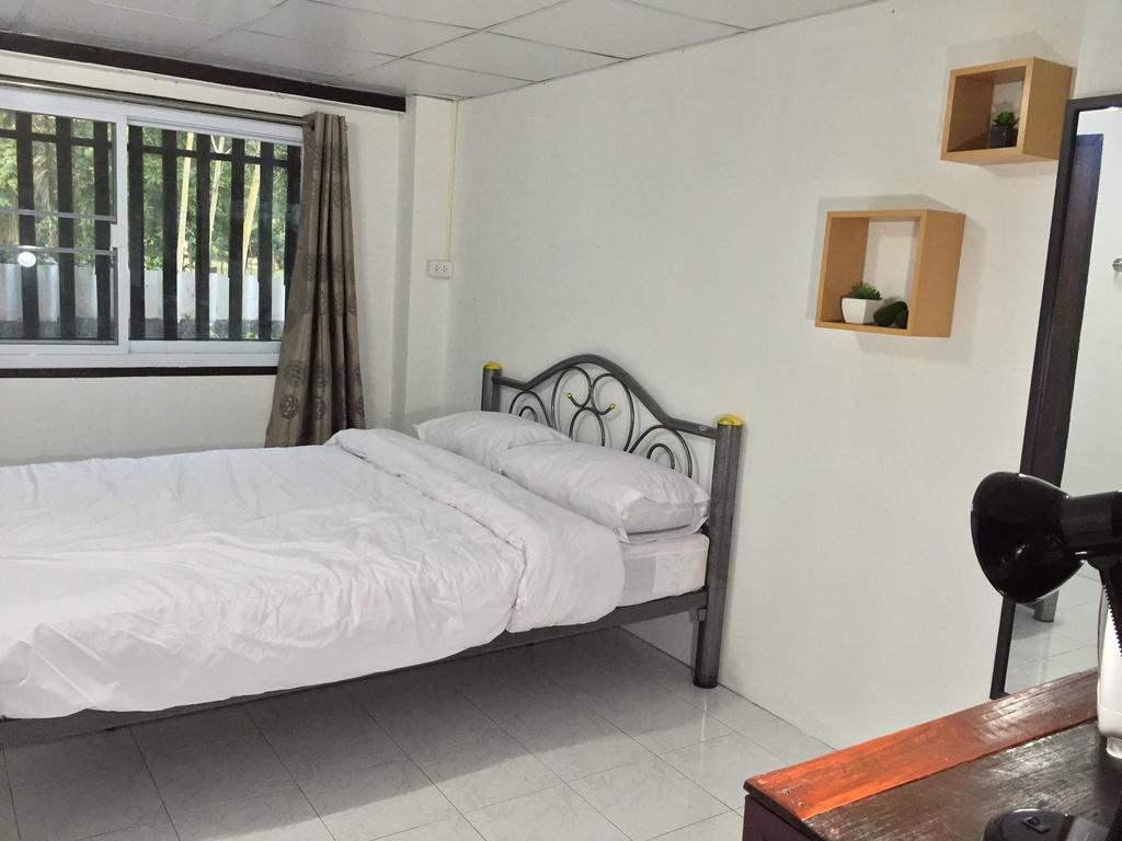 Hora Home Lampang Kültér fotó