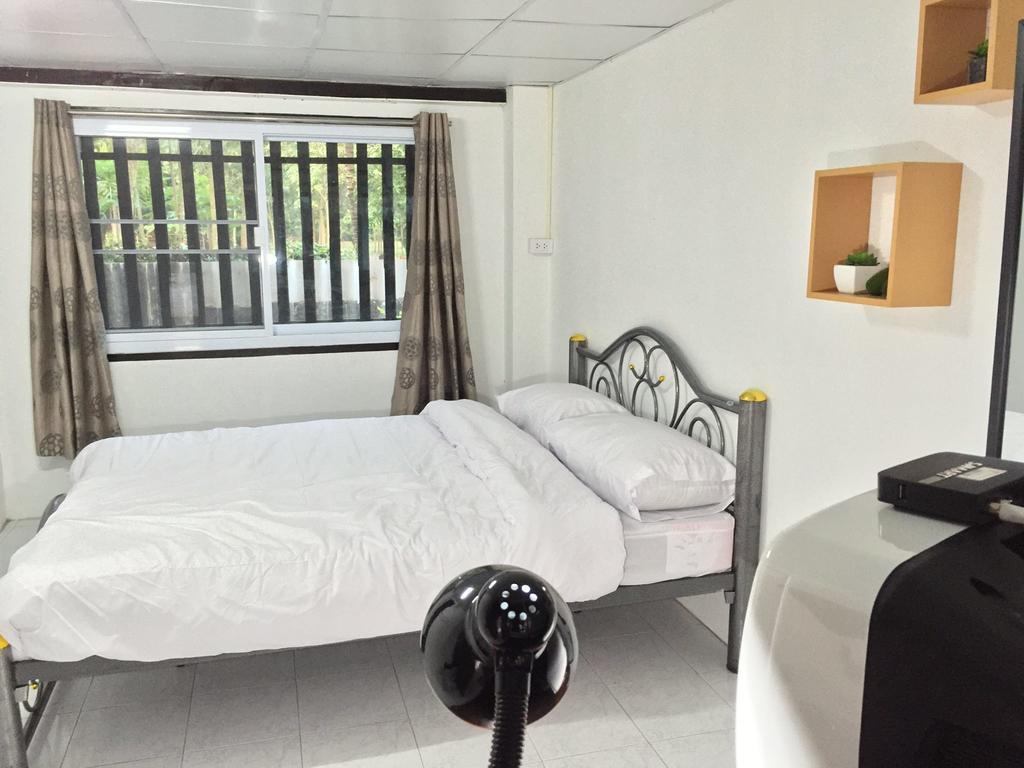Hora Home Lampang Kültér fotó