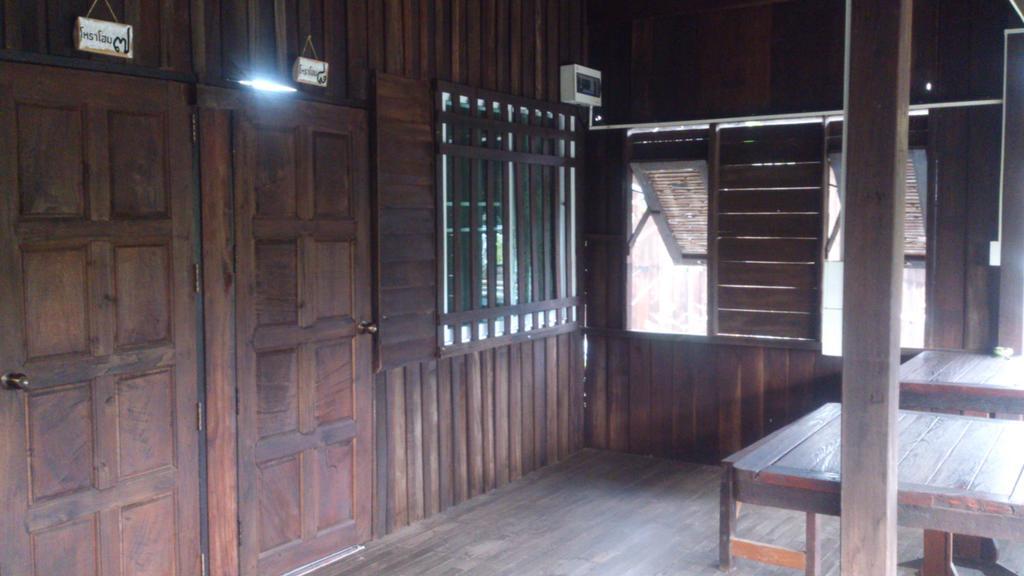 Hora Home Lampang Kültér fotó